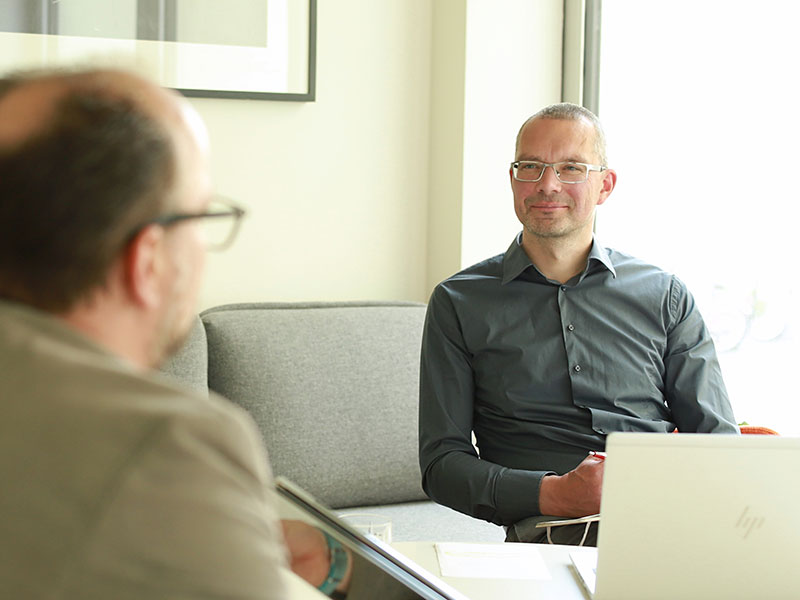 Erstgespräch Kundengespräch Kennenlerngespräch zwischen Stephan Müller und einem Kunden